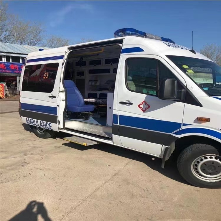 红旗私人长途救护车出租转院回家